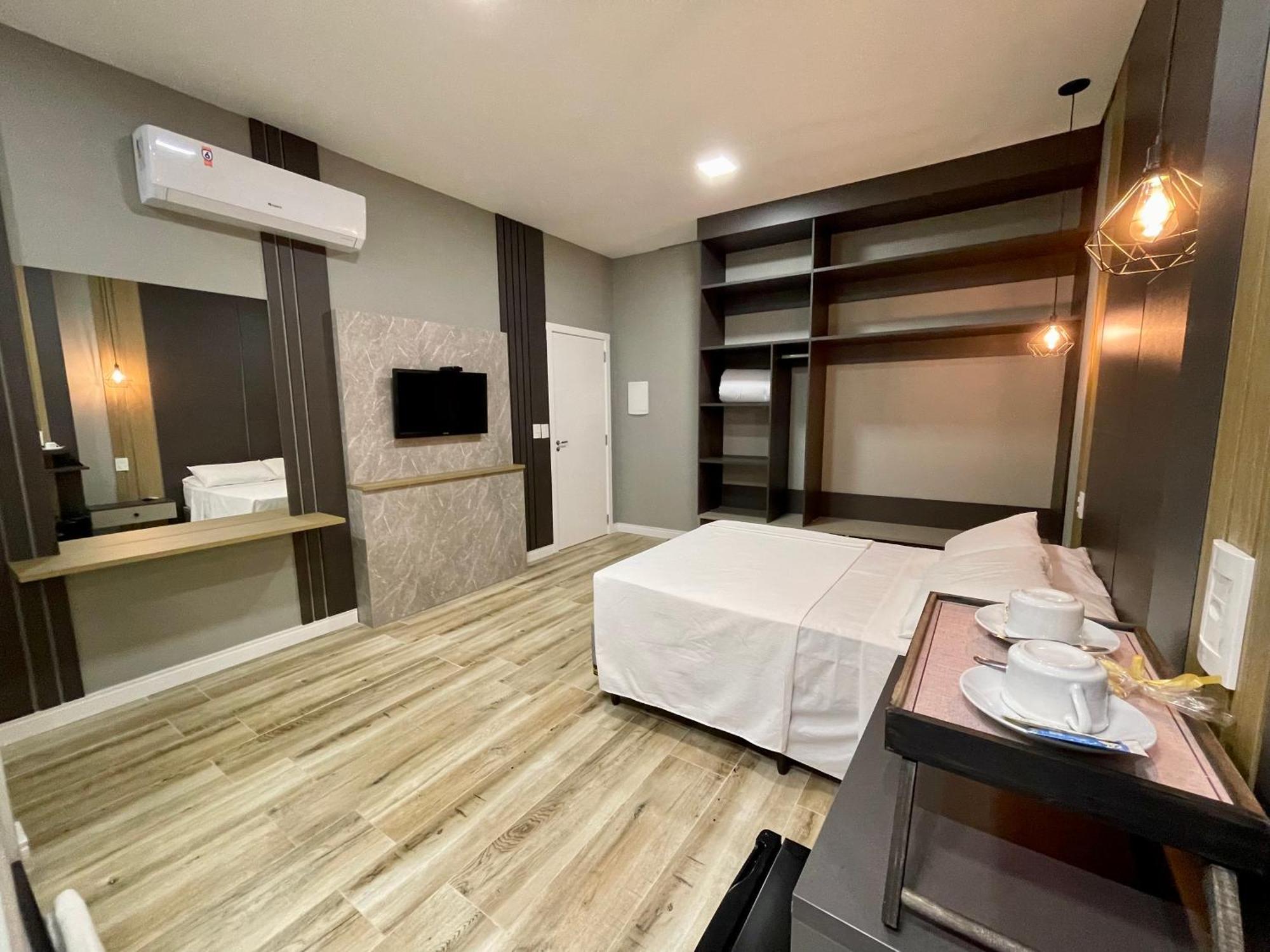 Eleganz Suites Exclusive Centro Γκραμάντο Εξωτερικό φωτογραφία
